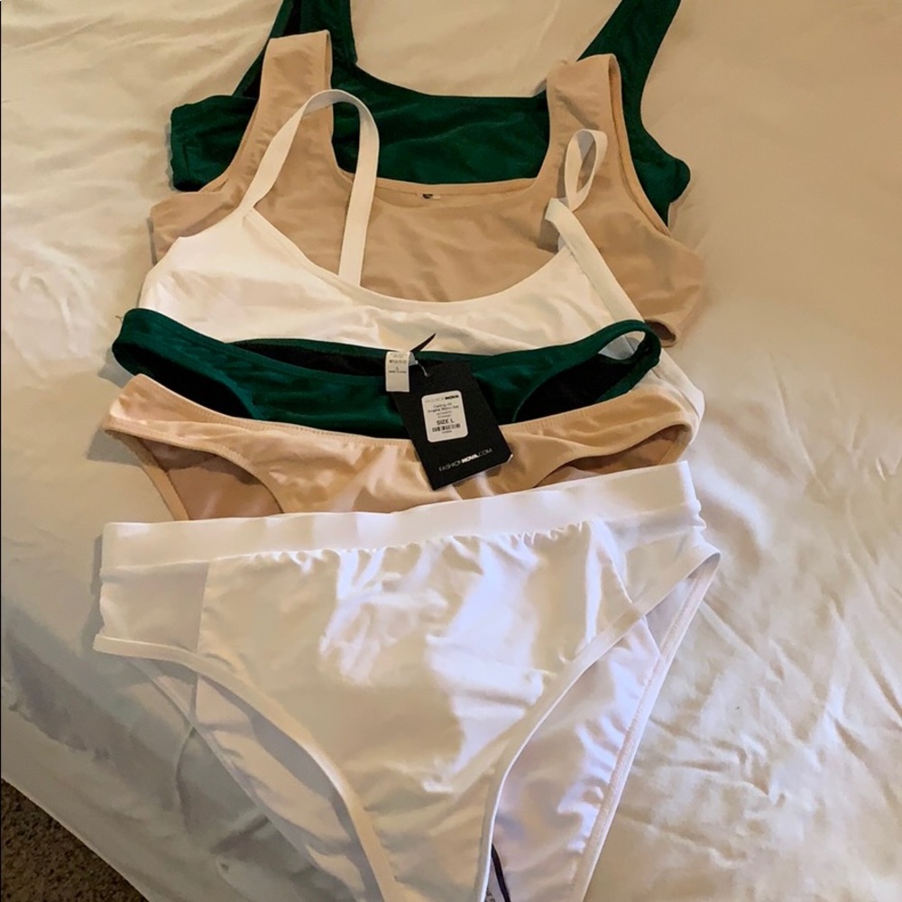 LOT OF 2!! FASHION NOVA SWIMSUITS M/L👙💕
